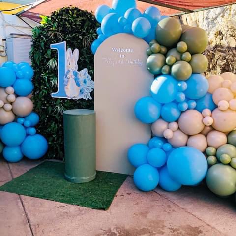 BALLOON GARLANDS
